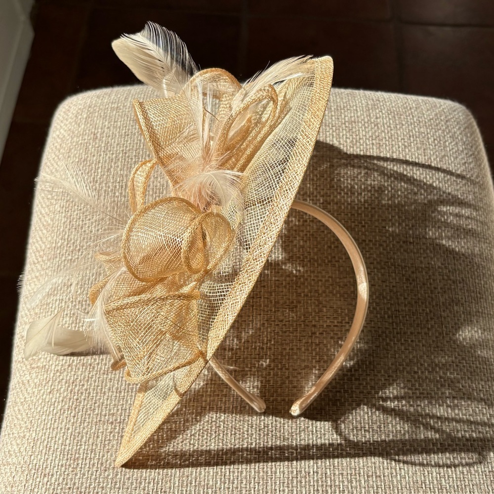 🤍Nude Fascinator🤍